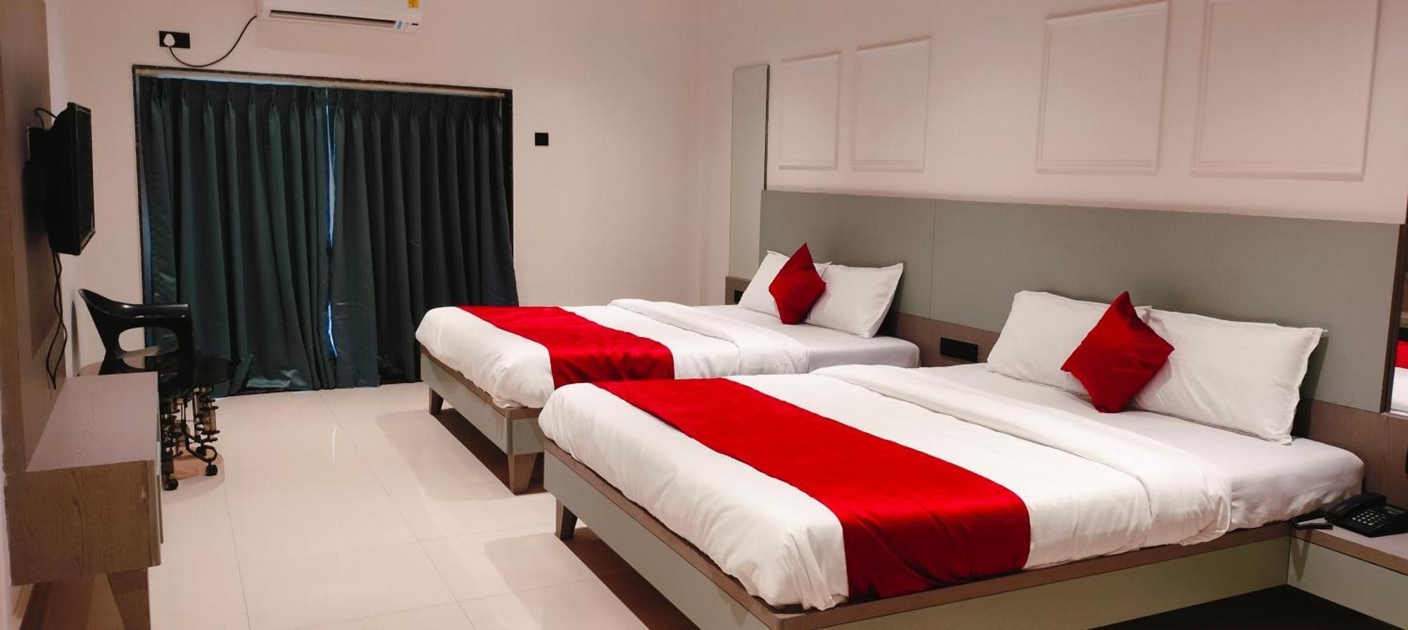Golden Resort Igatpuri Kültér fotó
