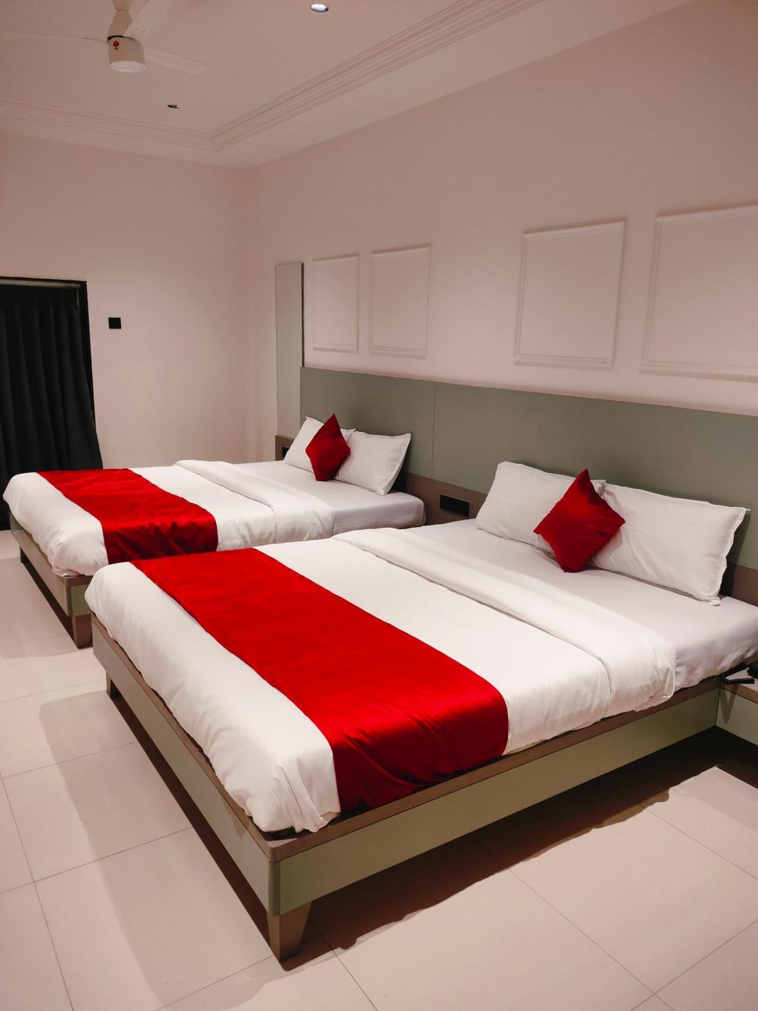 Golden Resort Igatpuri Kültér fotó
