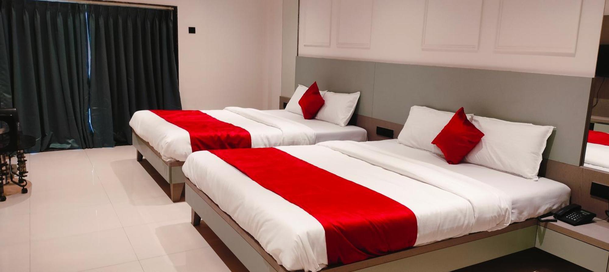 Golden Resort Igatpuri Kültér fotó