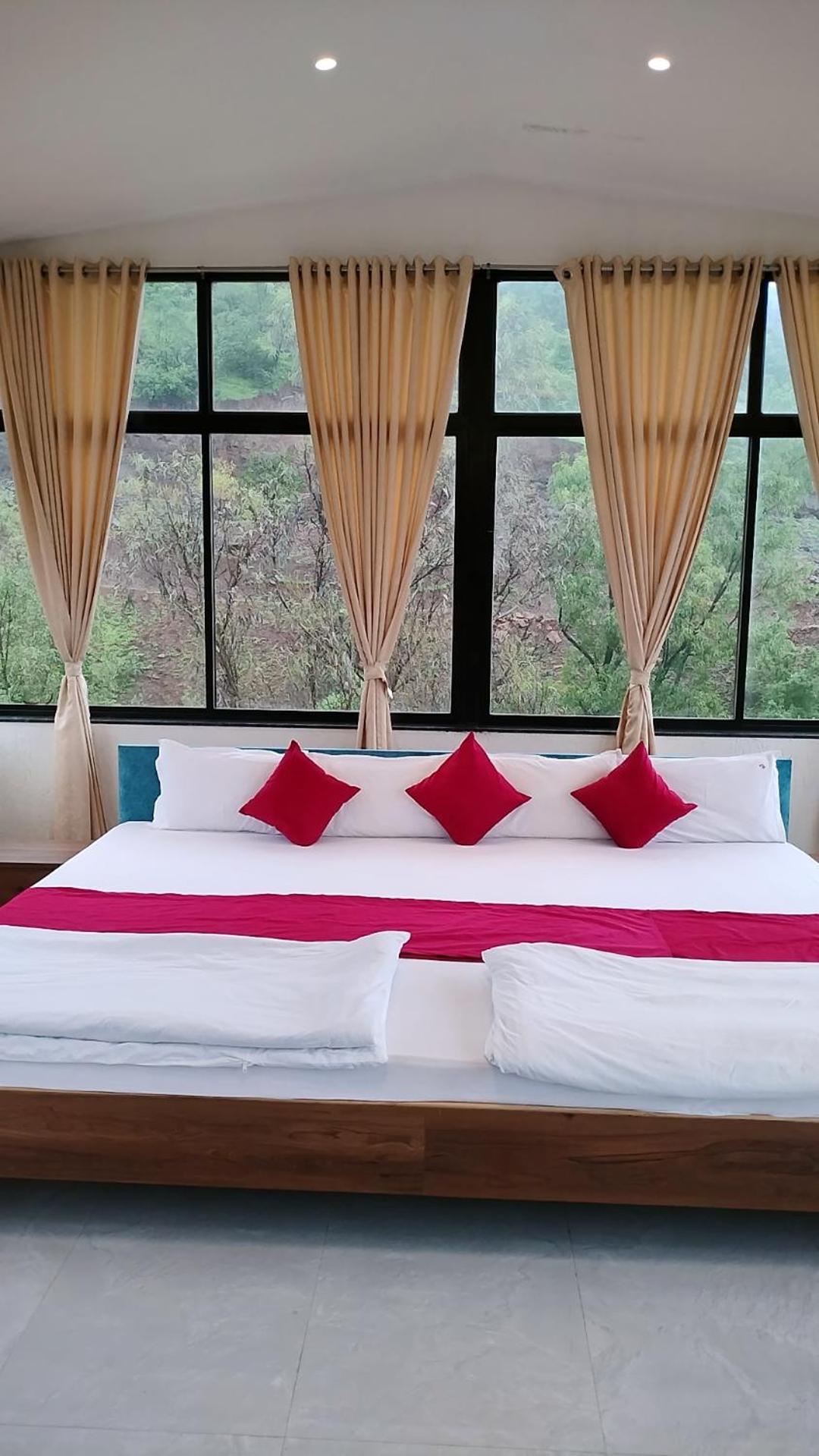 Golden Resort Igatpuri Kültér fotó