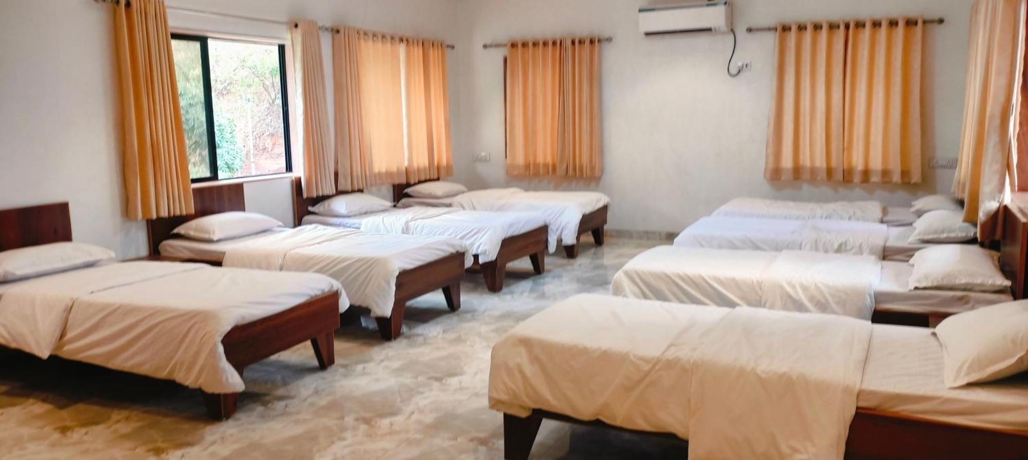 Golden Resort Igatpuri Kültér fotó