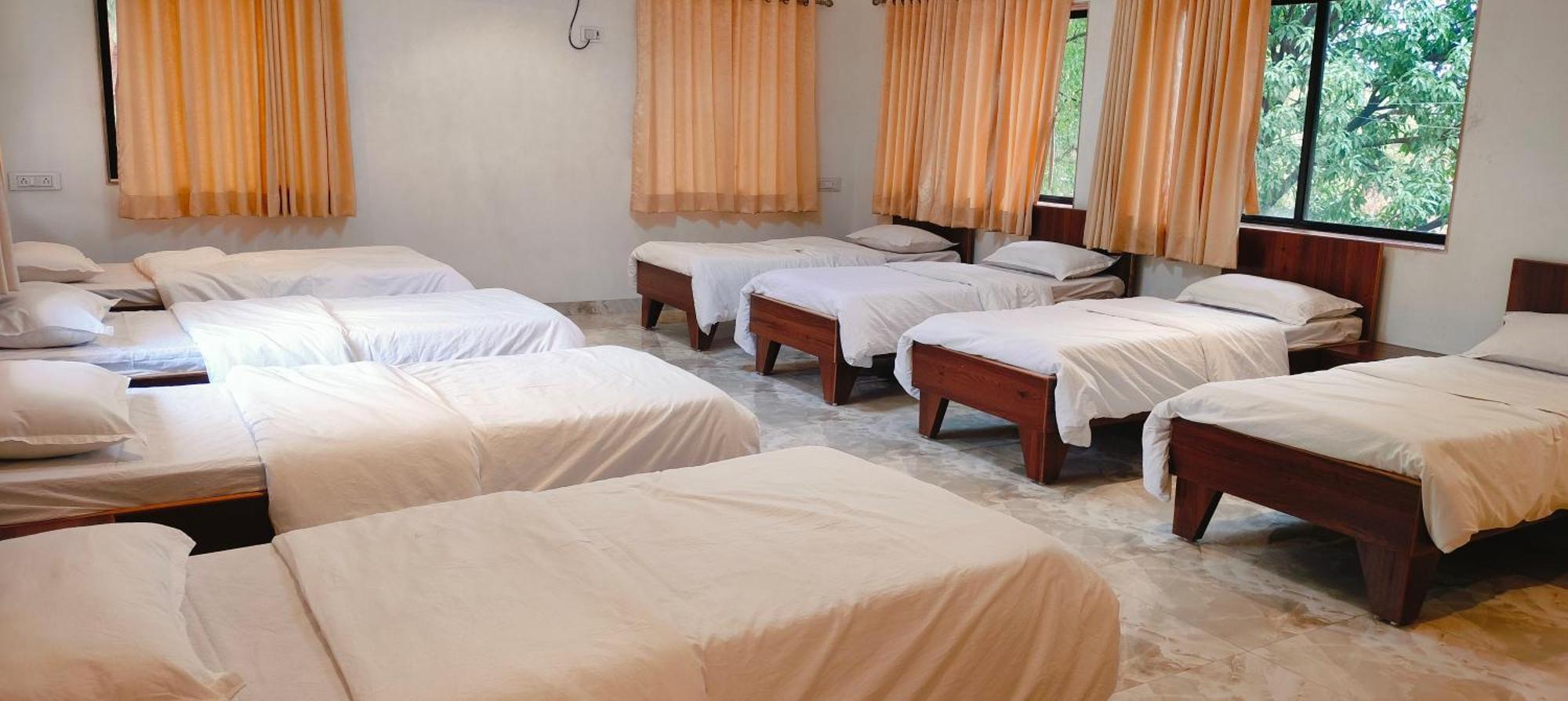 Golden Resort Igatpuri Kültér fotó
